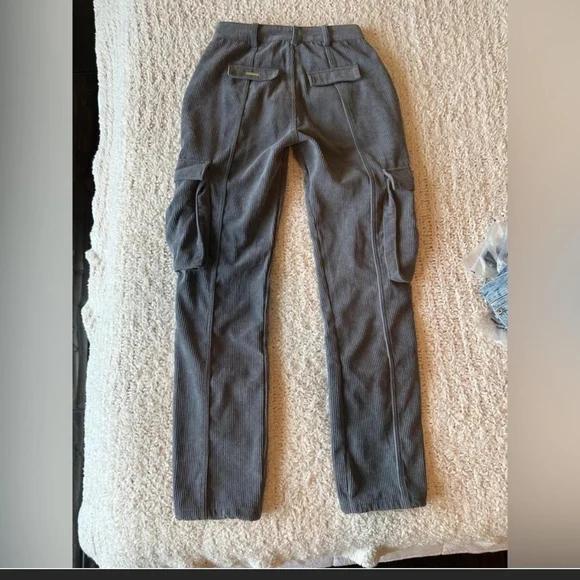 Maniere De Voir Gray Cargo Pants - Picture 3 of 3